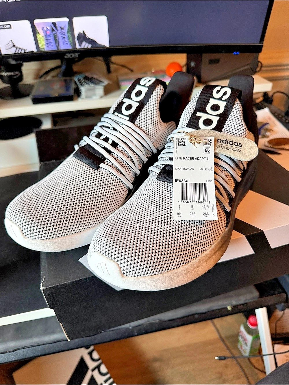 adidas Lite Racer Adapt 7.0 Athletic Shoes White & Black US 9.5 NWT